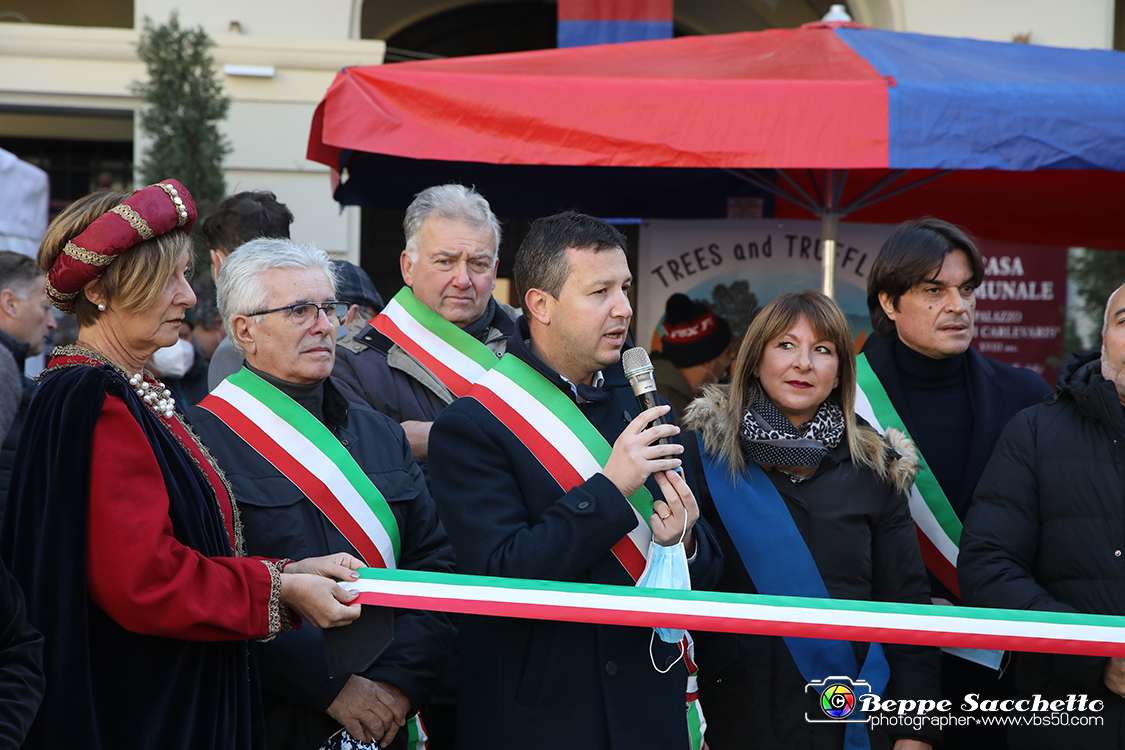 VBS_5754 - 10.ma Fiera Nazionale del Tartufo e Fiera dei Santi.jpg